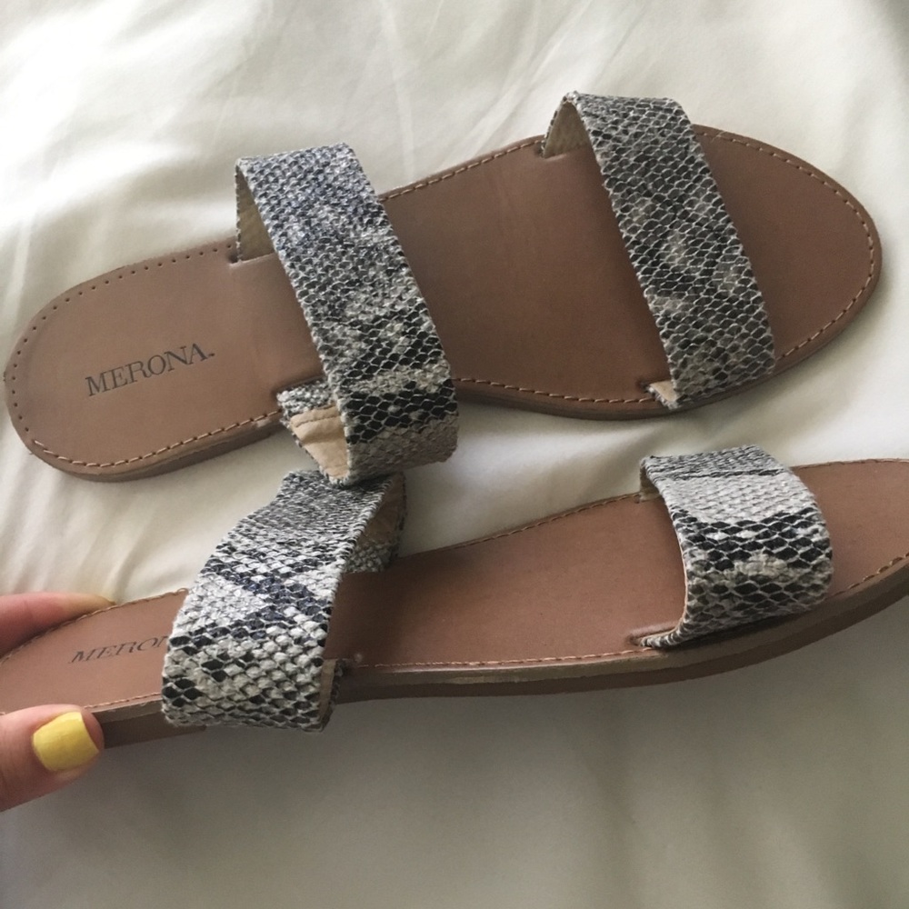Sandals - Picture 3 of 3